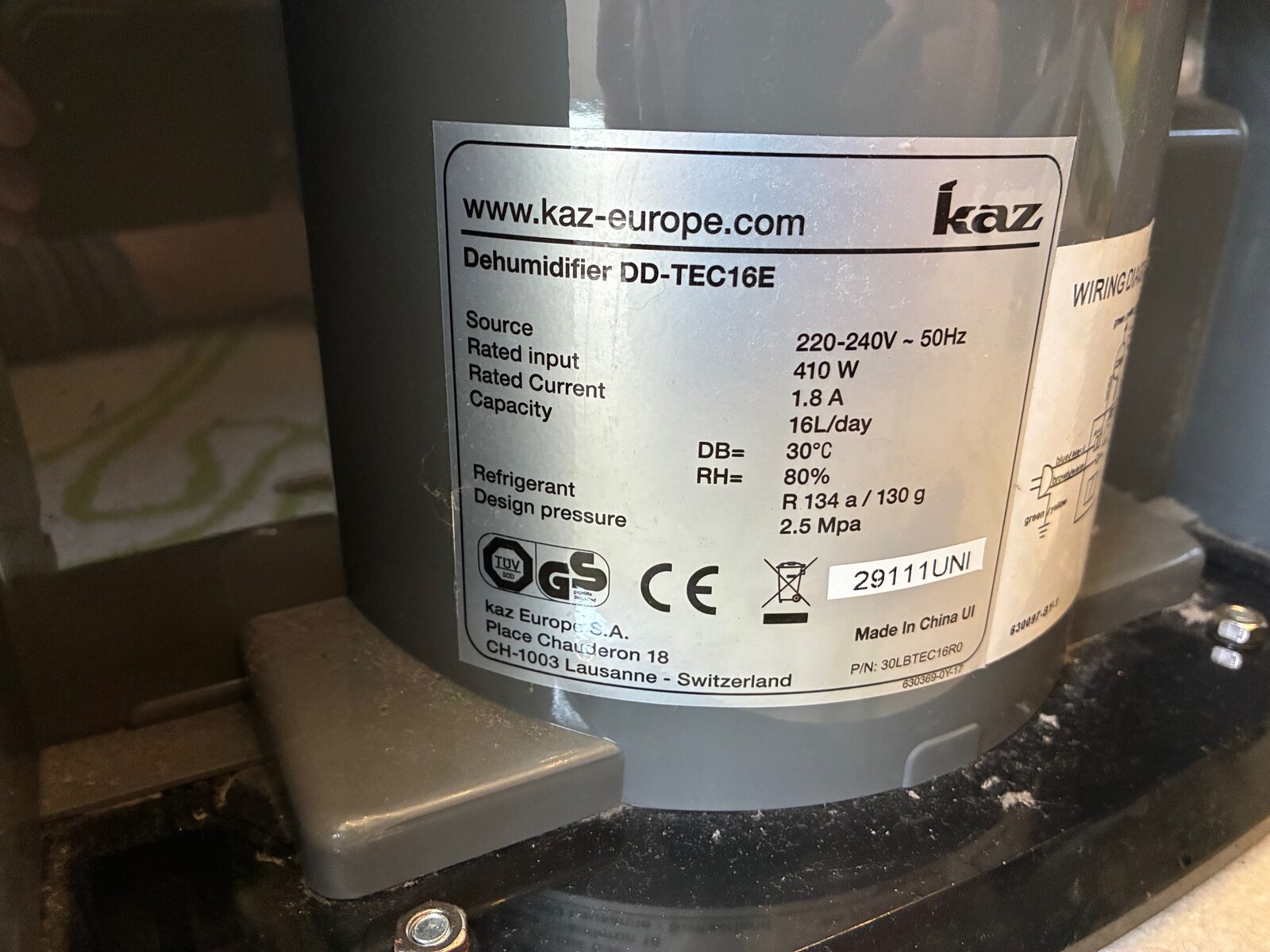Compressor rating label: DD-TEC16E, 220-240V, 410W, R134a